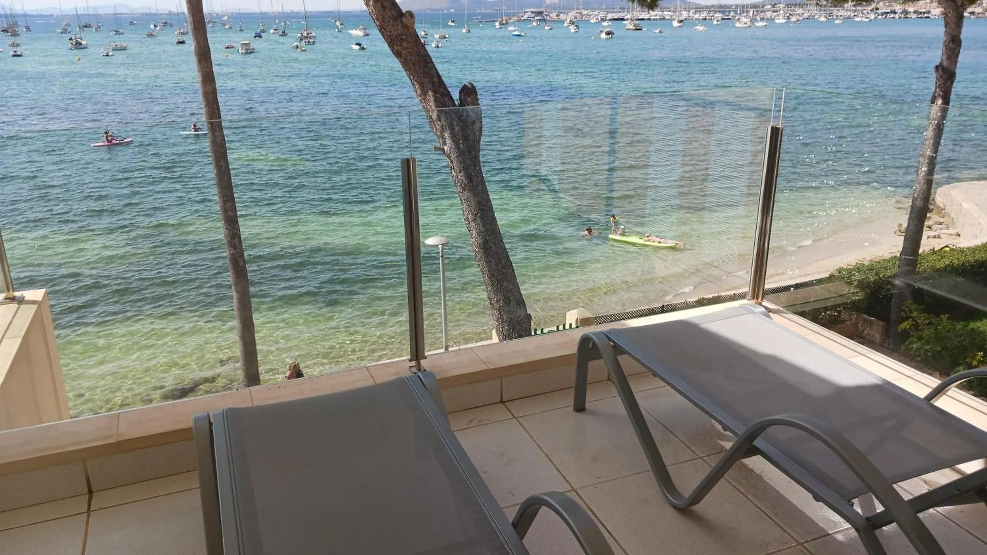 Catalina 3B Es Un Moderno Apartamento Frente Al Mar En El Pinewalk Port de Pollença
